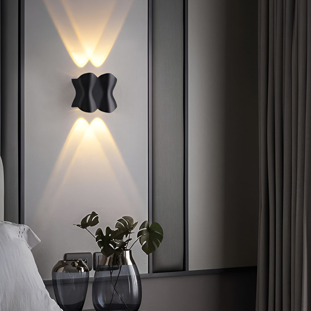 WINTHORPE DUAL-FACED WATER-RESISTANT WALL SCONCE
