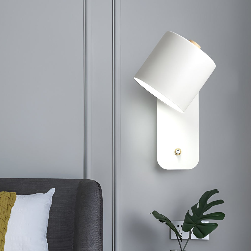 WINTHORPE SCULPTED ROUND WALL ILLUMINATOR