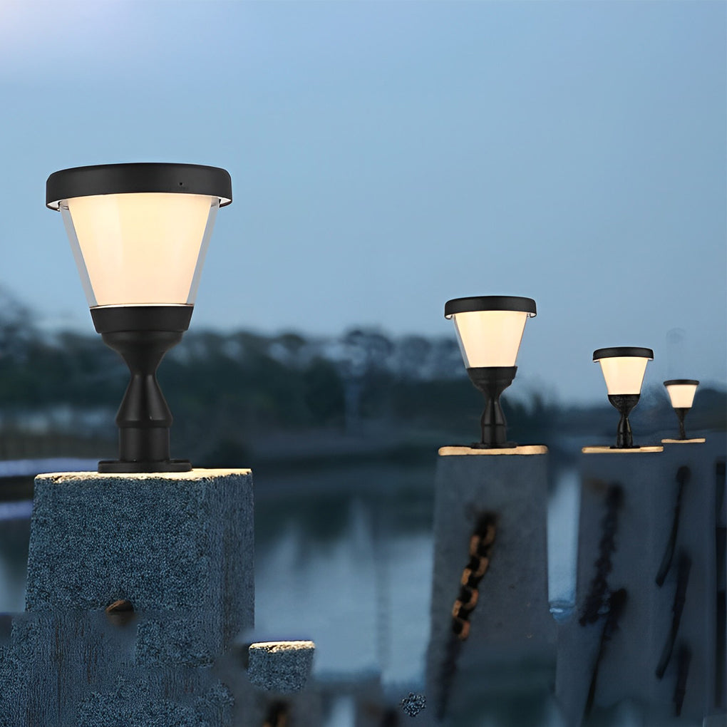 RAVENSCROFT SOLAR-POWERED FENCE POST ILLUMINATOR