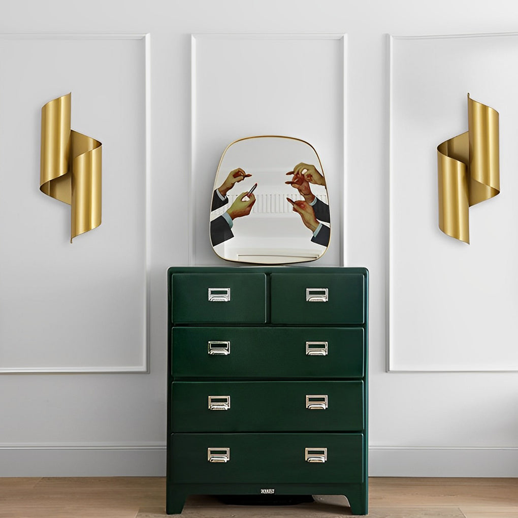 WINTHORPE DUAL-ANGLE MODERN WALL LAMP