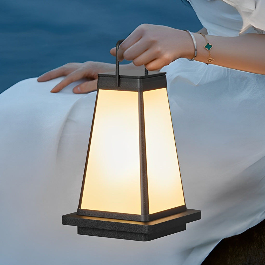BRIDGEMAN SQUARE SOLAR LANTERN WITH WATERPROOF LED LIGHTING