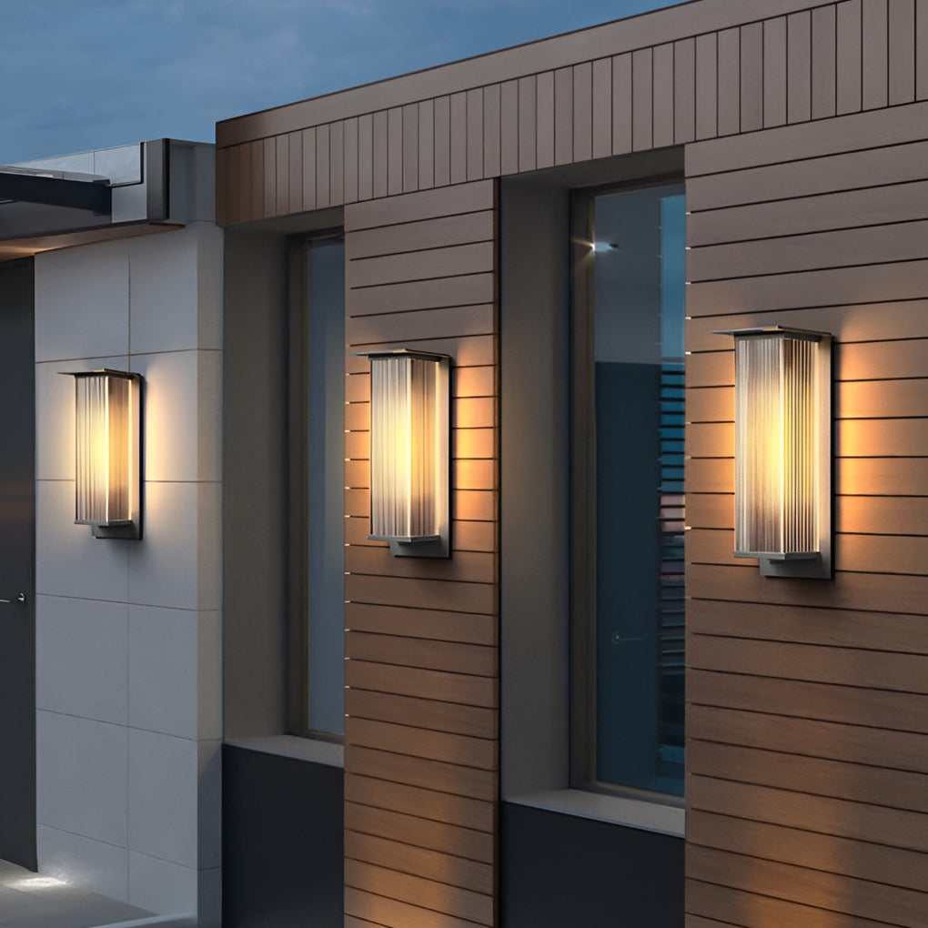 WINDSOR RECTANGULAR SOLAR WALL LANTERN, WATER-RESISTANT LED 3W OUTDOOR LIGHTING
