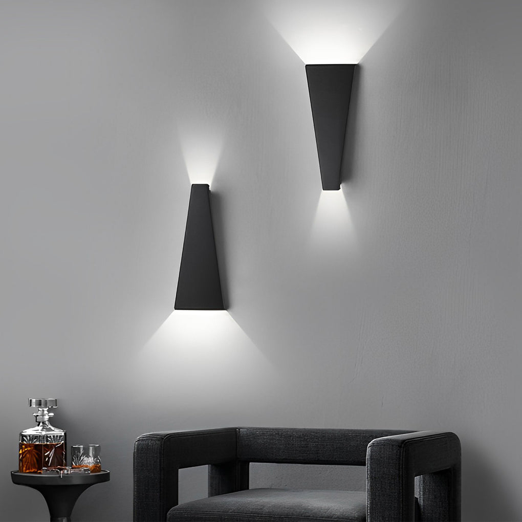 WINDSOR AQUA SHIELD LED DUAL-FACED WALL ILLUMINATOR