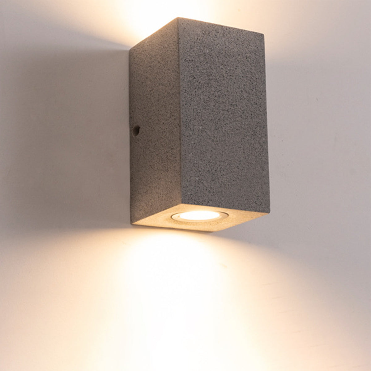 CHALFONT RAINPROOF DUAL-FACED WALL LANTERN