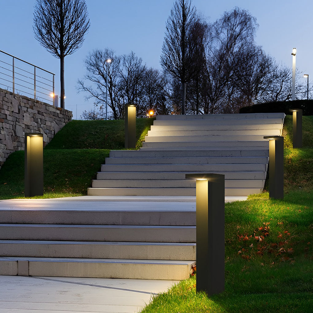 CHATHAM GRAY LED PATHWAY LANTERN, 4.5W, IP54 RAIN-RESISTANT DESIGN