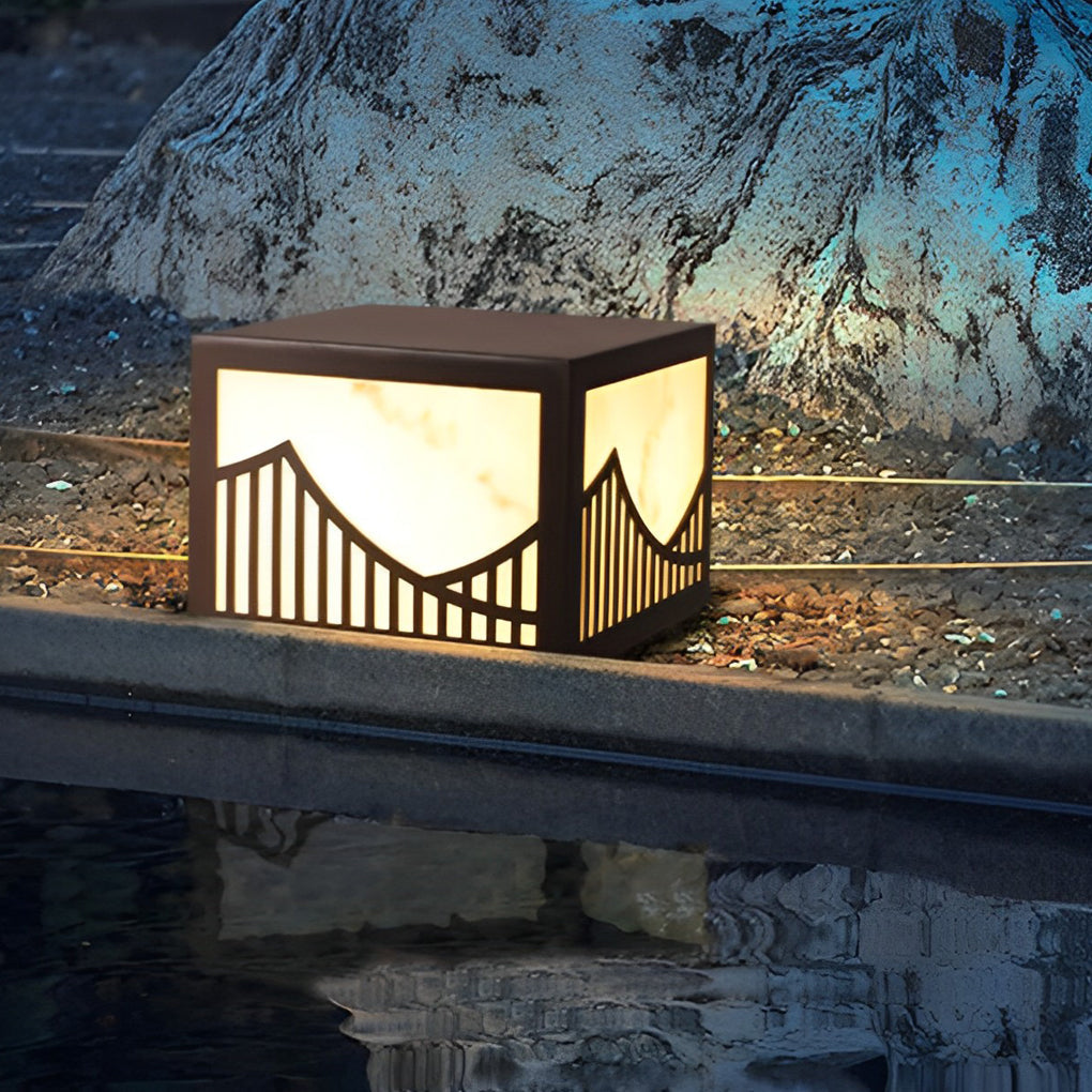 ASHFORD SOLAR ILLUMINATED MOUNTAIN VIEW GARDEN POSTS