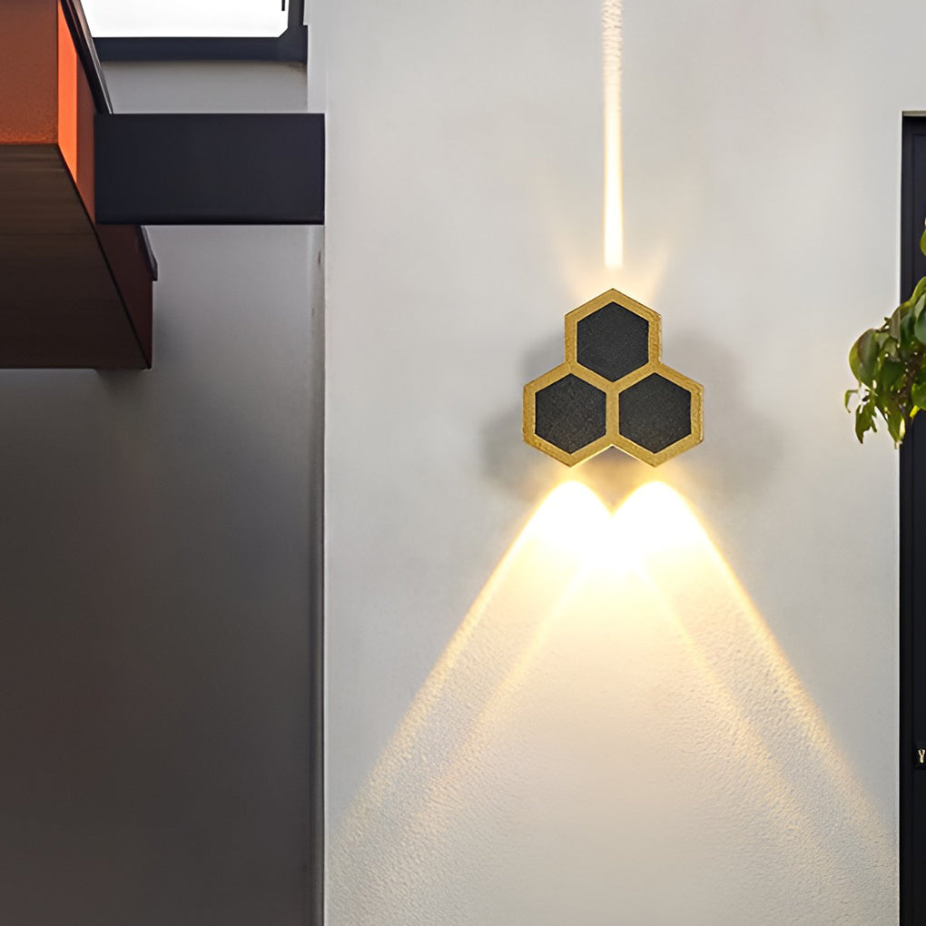 WINDSOR HONEYCOMB LED WALL WASHER, AQUA-RESISTANT UP/DOWN LIGHT