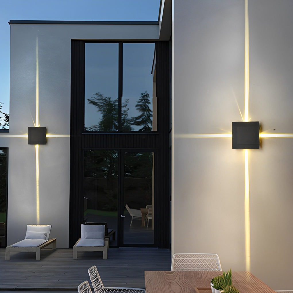 WINDSOR CIRCLE STARBURST 12W WATER-RESISTANT WALL SCONCE