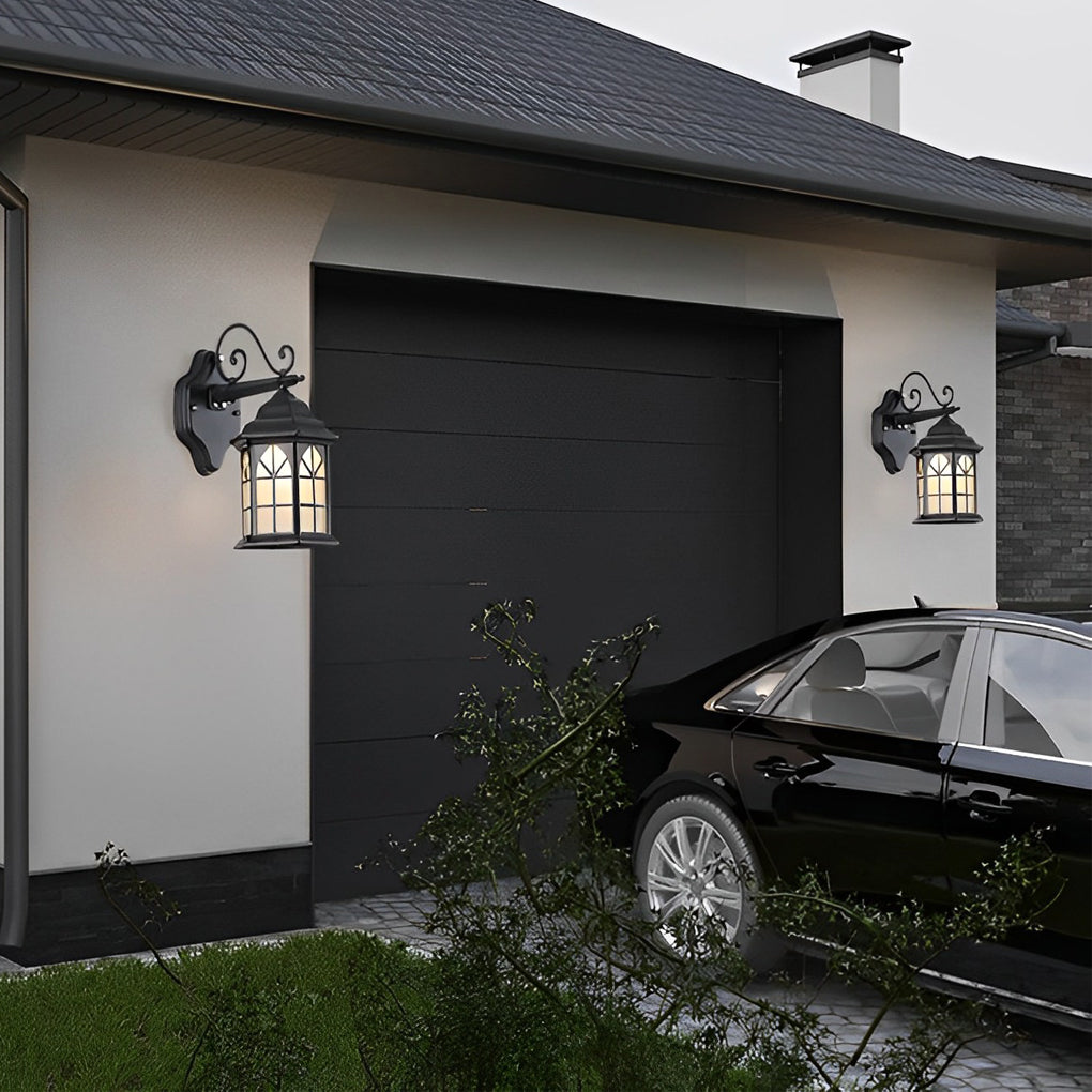WINDSOR SOLAR-POWERED DIMMERED WALL LANTERN WITH REMOTE CONTROL
