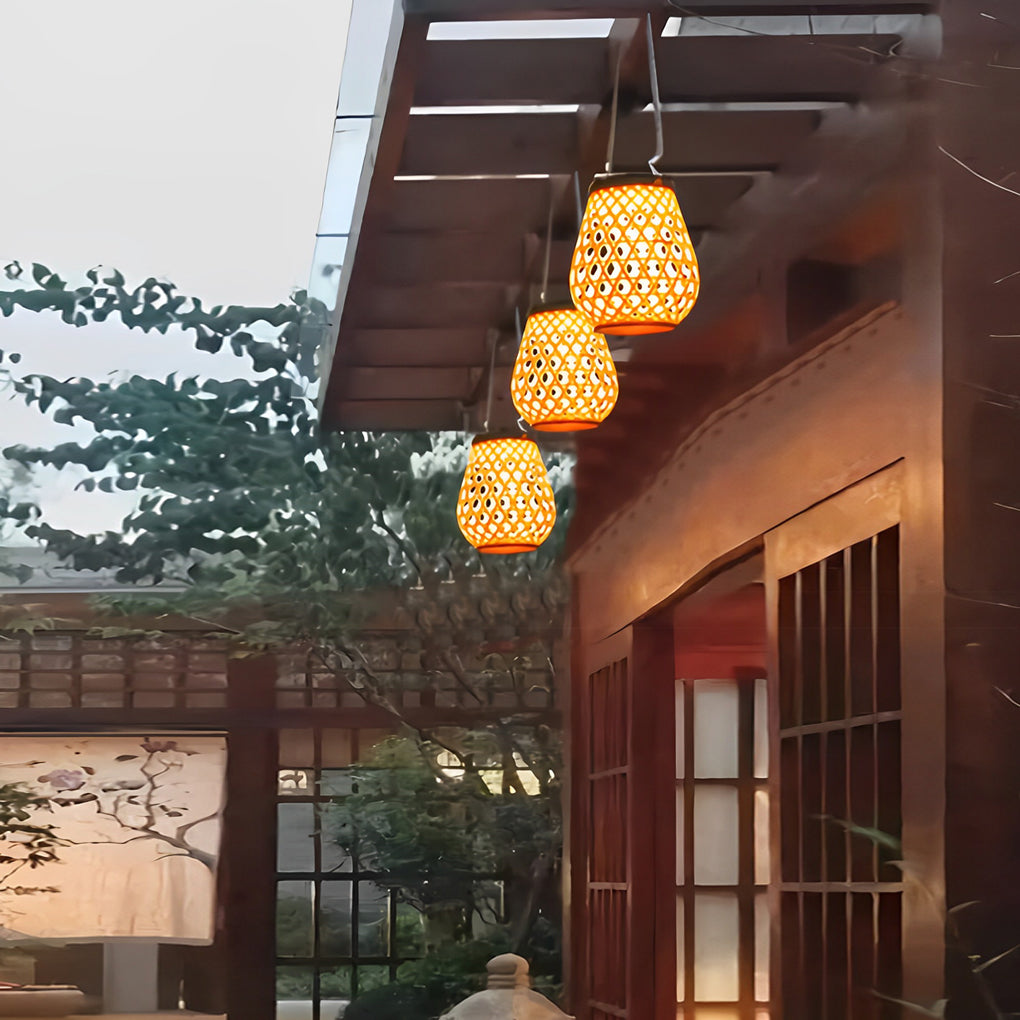 WINDSOR WOVEN BAMBOO SOLAR LANTERN WITH USB CHARGING