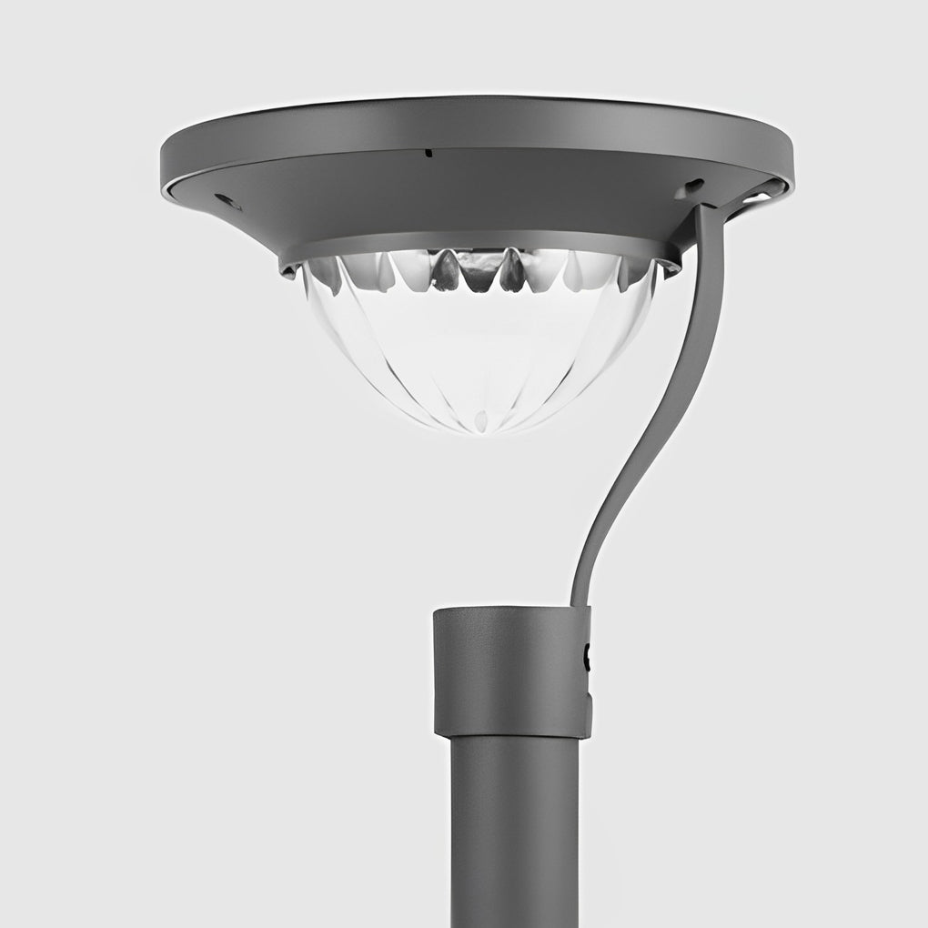 CHESTERFIELD SOLAR GLOBE GARDEN ILLUMINATOR