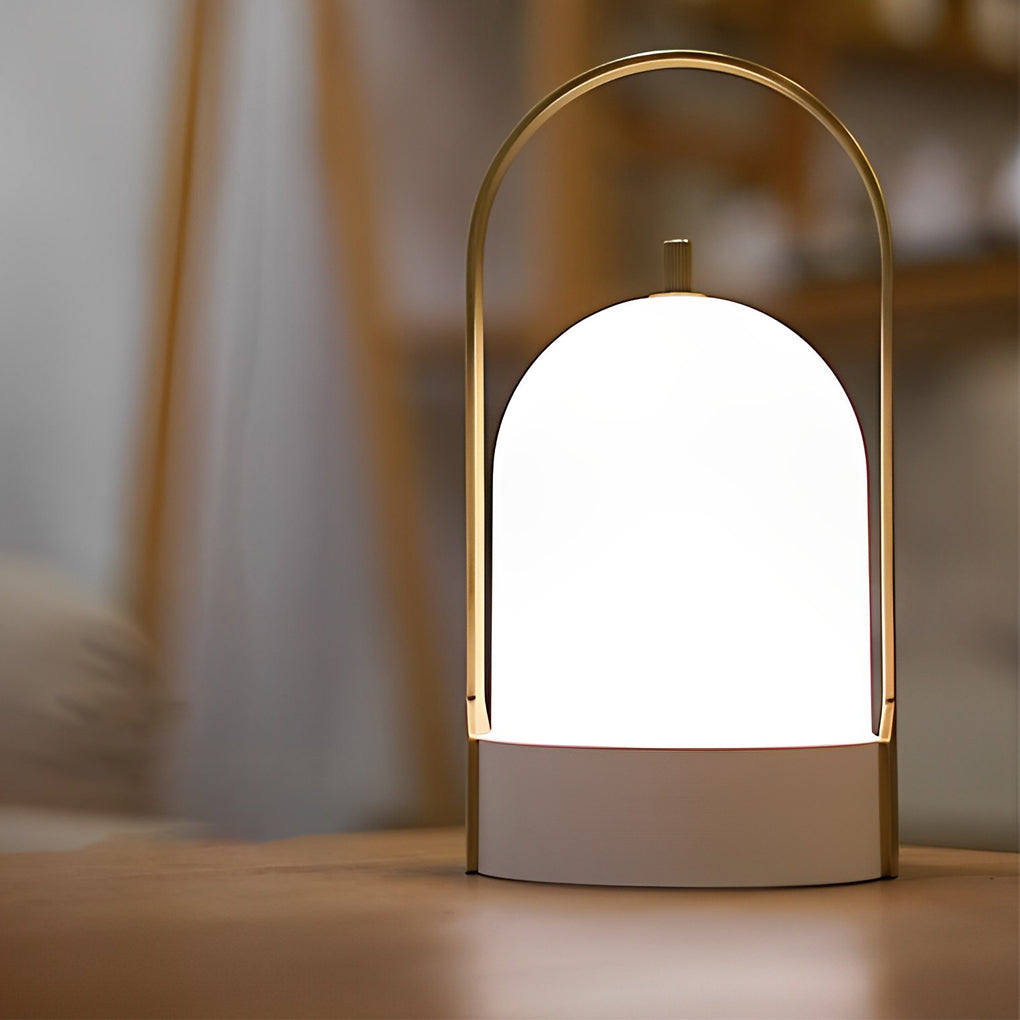 WINTERBOURNE HIGHLAND PORTABLE LED LANTERN