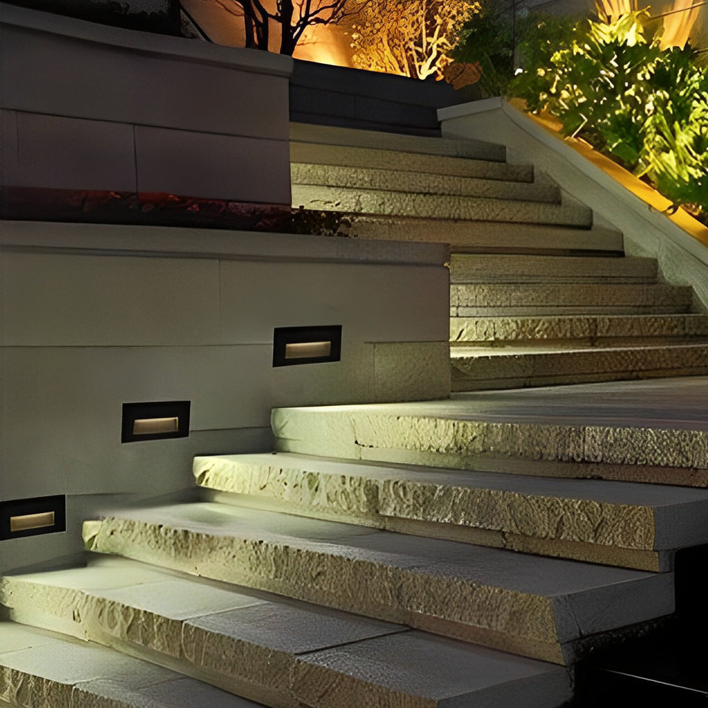 WINCHESTER MODERN LED RECESSED STEP LIGHTS IN ANODIZED ALUMINUM
