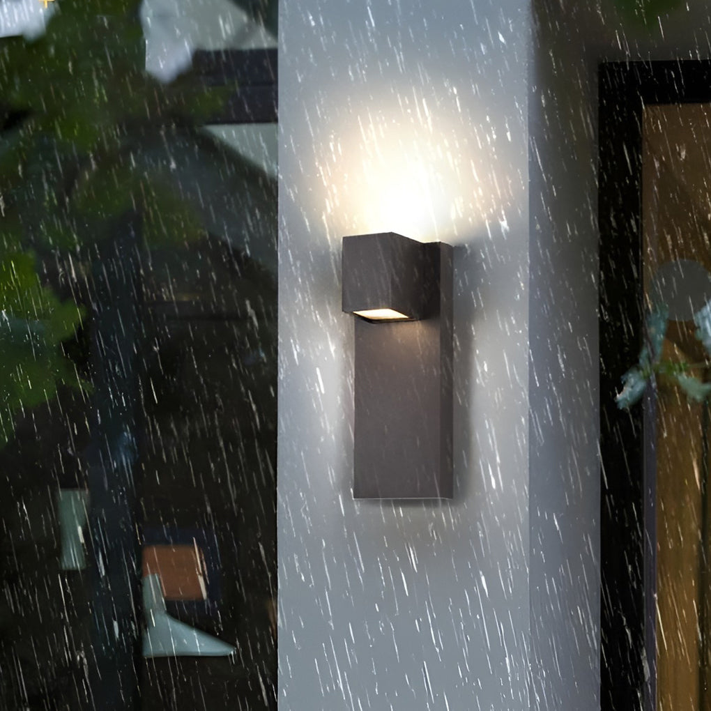 WINDSOR SQUARE AQUA SHIELD WALL LIGHTING