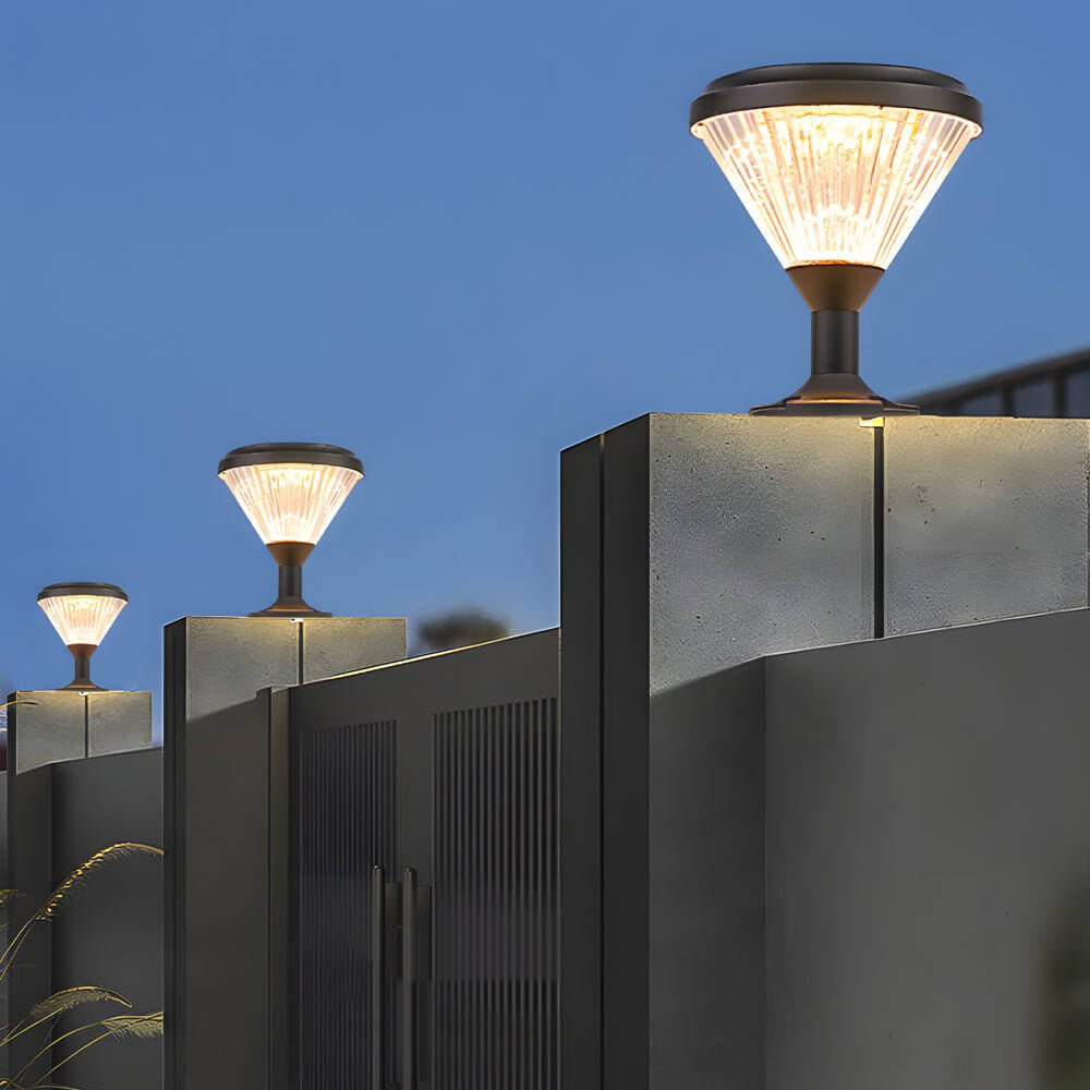 RAVENHURST NINE-INCH WATERPROOF EBONY SOLAR PIER LIGHT