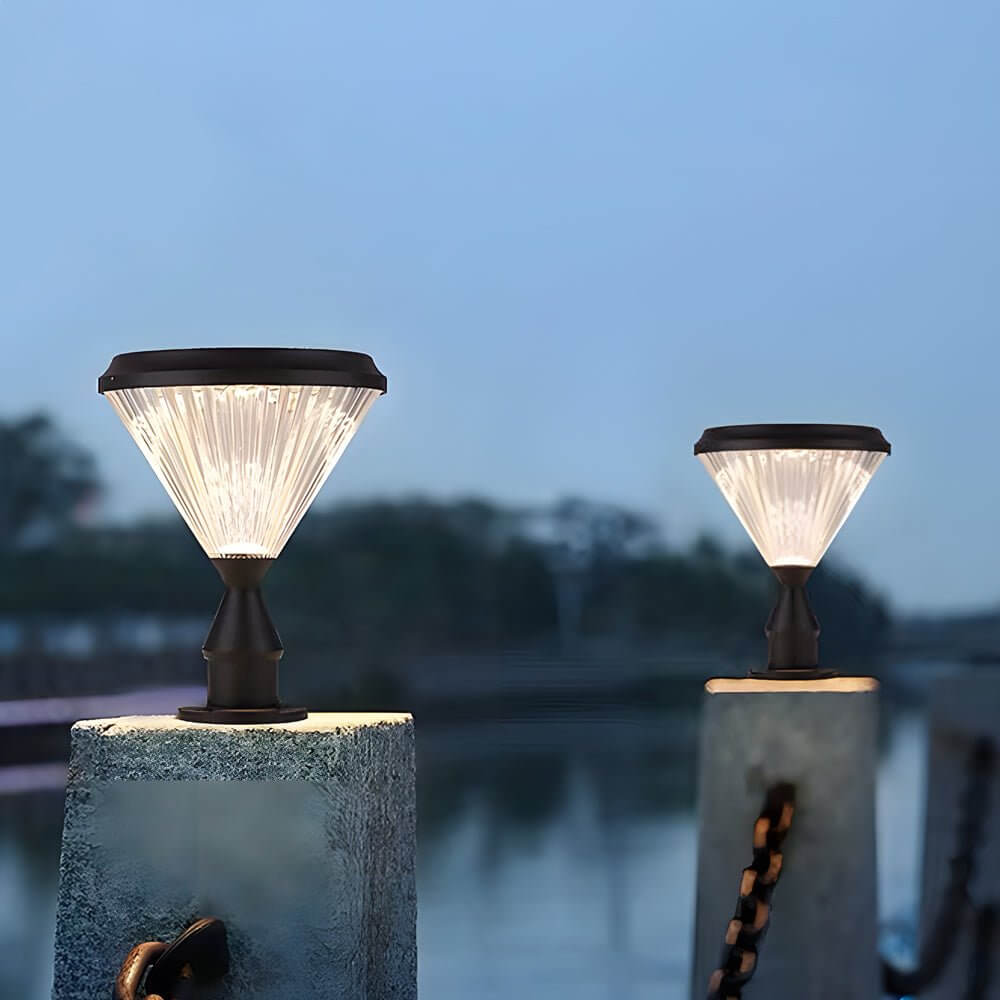 RAVENHURST NINE-INCH WATERPROOF EBONY SOLAR PIER LIGHT