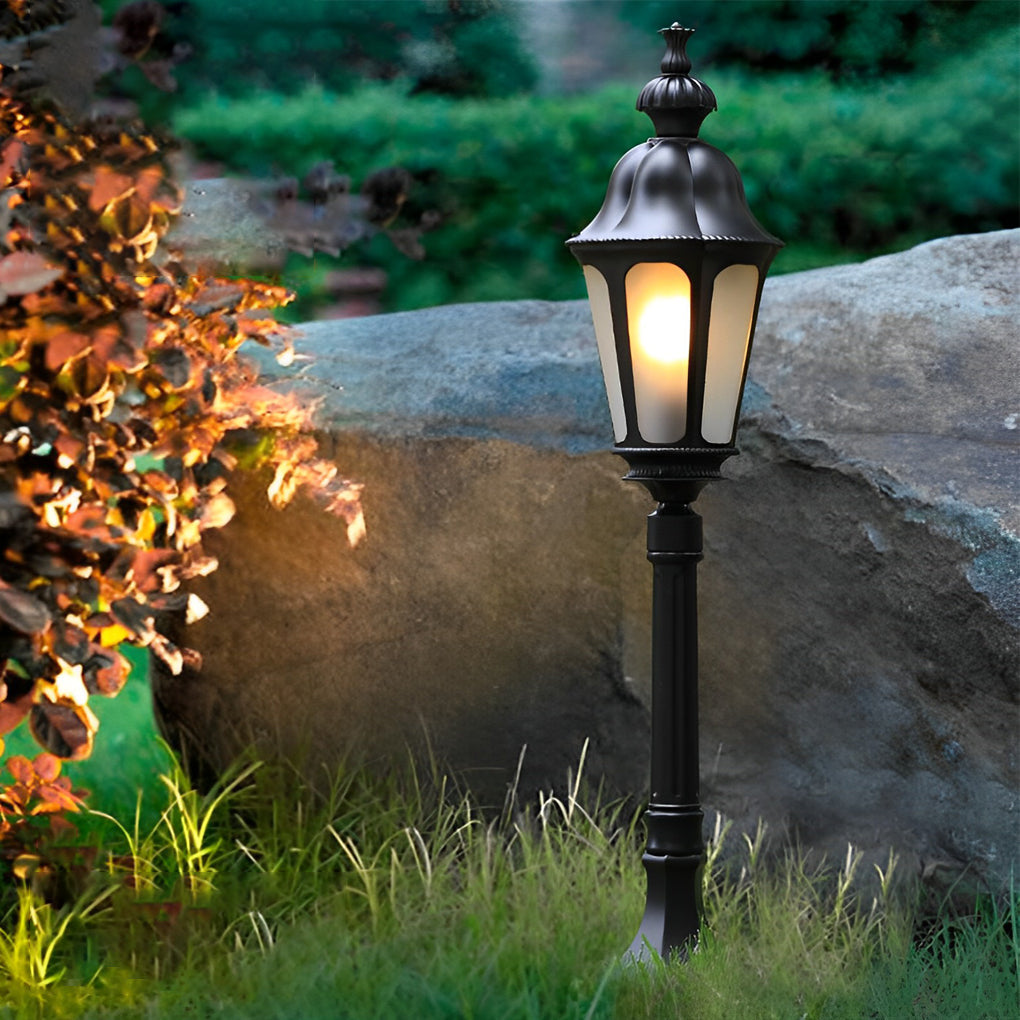 BLACKWATER GARDEN LANTERN POST WITH LED ILLUMINATION