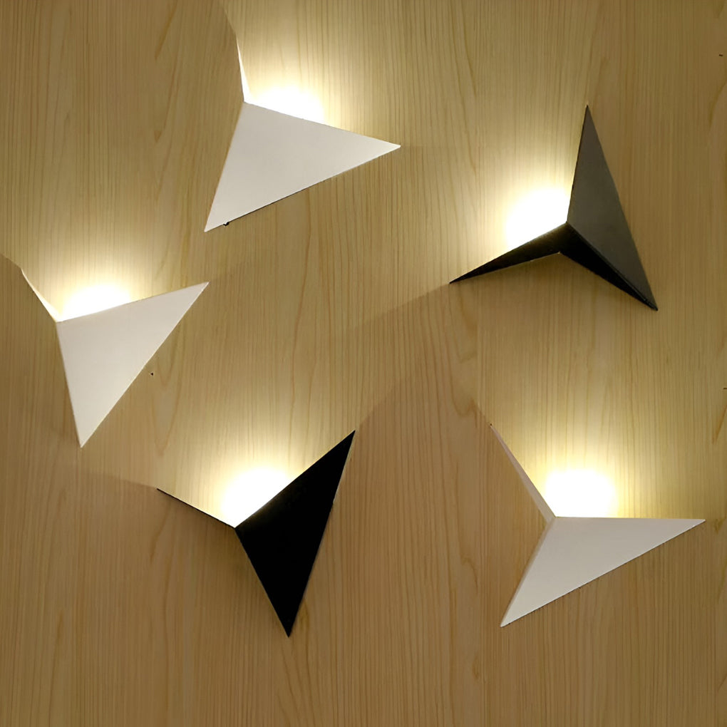 WINTHORPE TRIANGULAR LED WALL BRACKET LIGHT