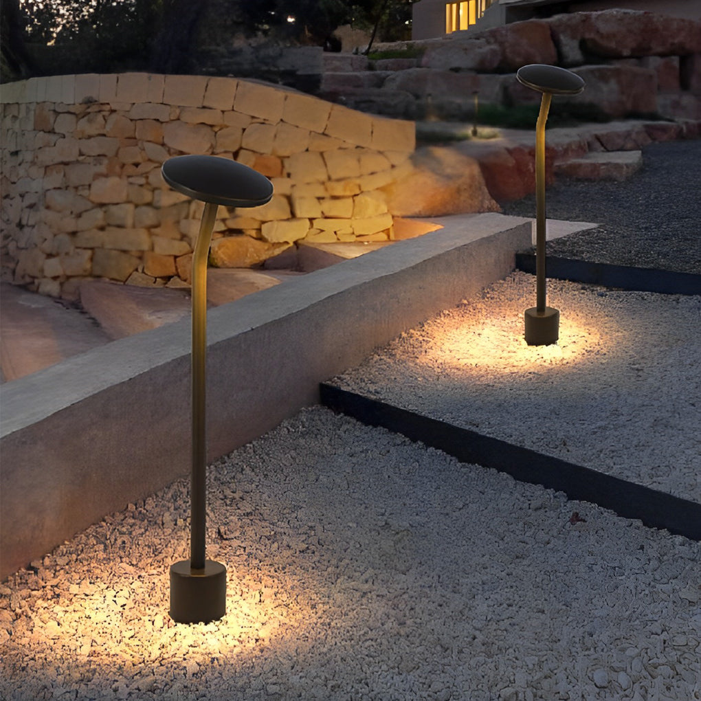 FENWICK FUNGAL GLOW PATHWAY LANTERN - Resilient & Artistic Outdoor Illumination