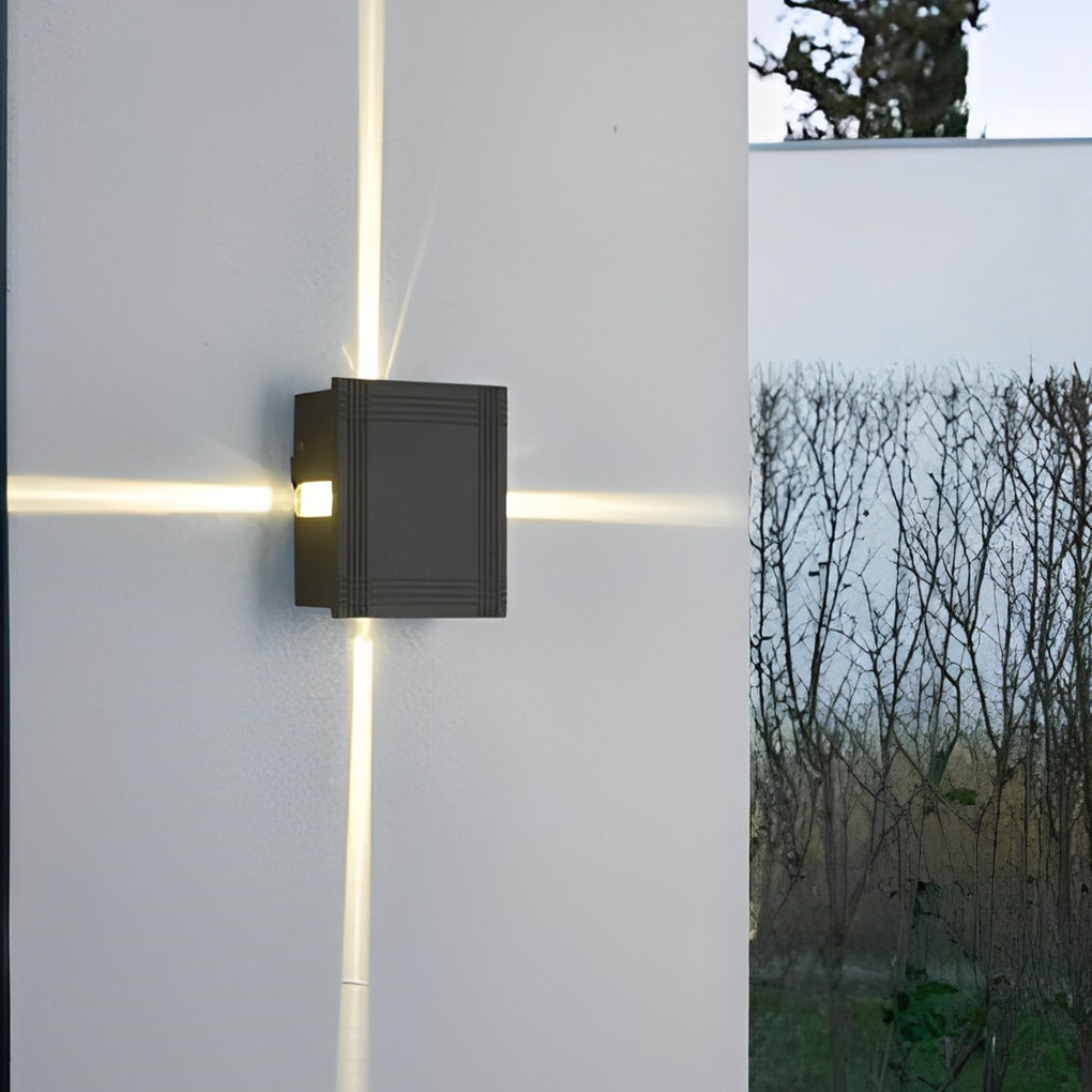 WINDSOR CIRCLE STARBURST 12W WATER-RESISTANT WALL SCONCE