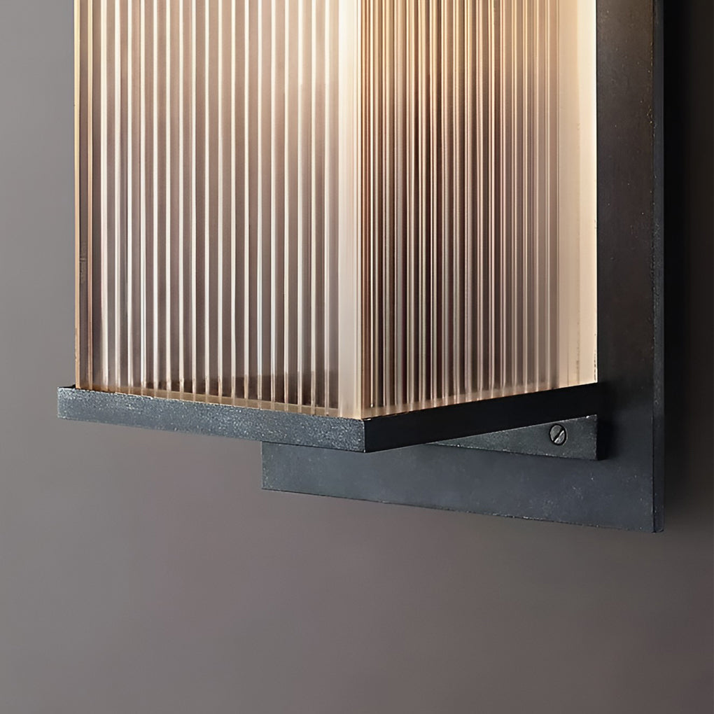 WINDSOR RECTANGULAR SOLAR WALL LANTERN, WATER-RESISTANT LED 3W OUTDOOR LIGHTING