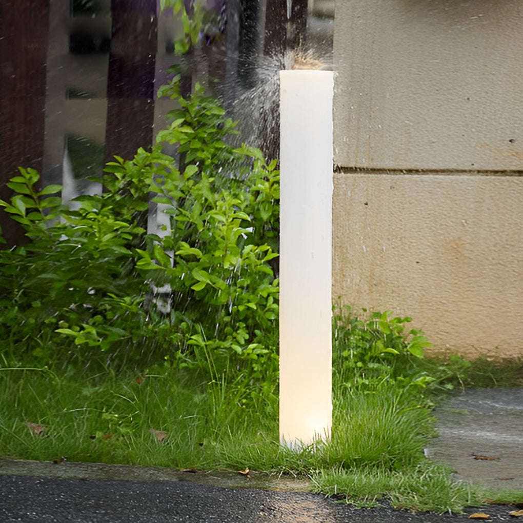 WINDSOR WHITE RAINPROOF SOLAR GARDEN COLUMN LIGHT