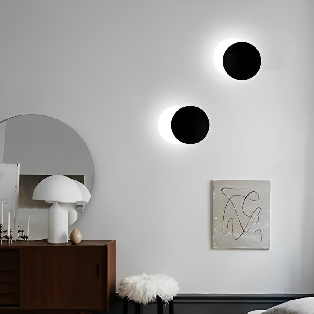 WINDSOR SPINNING CIRCLE LED WALL LANTERN