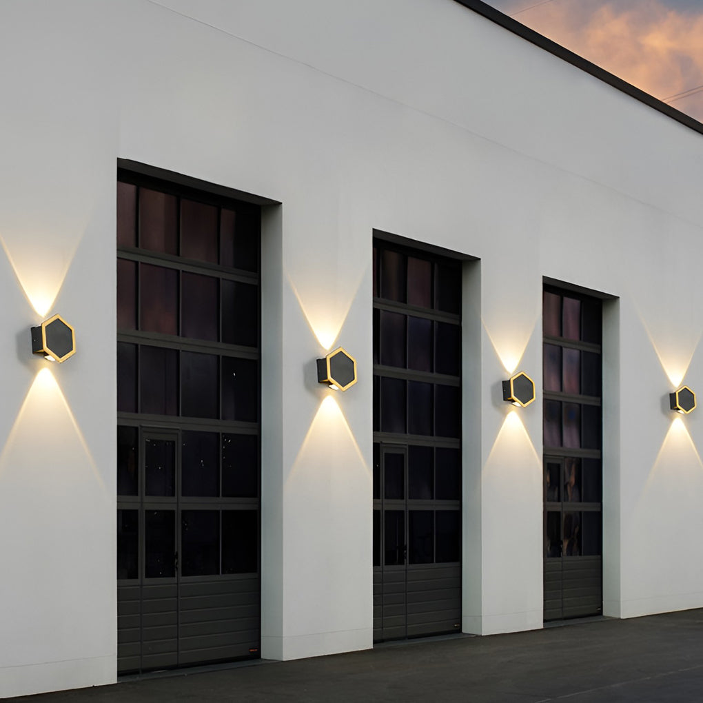 WINDSOR HONEYCOMB LED WALL WASHER, AQUA-RESISTANT UP/DOWN LIGHT