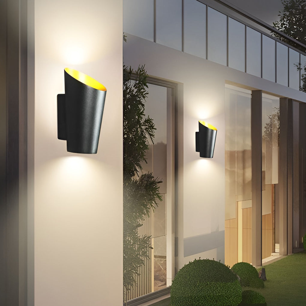 WINTHROP CYLINDRICAL AQUA-RESISTANT 10W LED DOUBLE-FACED WALL LANTERN