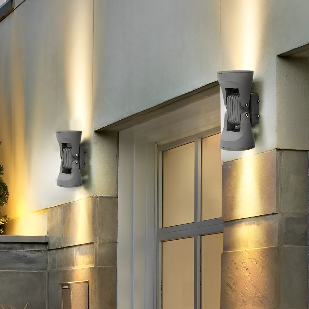 WINDSOR GLOW DUAL-DIRECTIONAL OUTDOOR WALL LANTERN