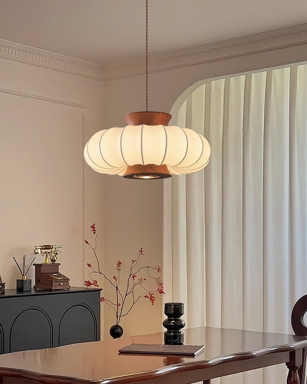 WINTHROP HANGING GLASS ILLUMINATOR