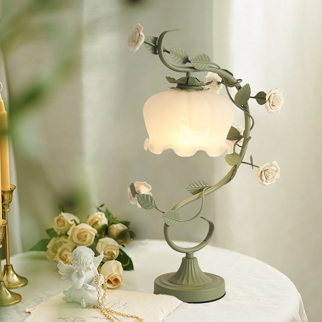 RAVENHILL HEMLOCK TABLE LANTERN