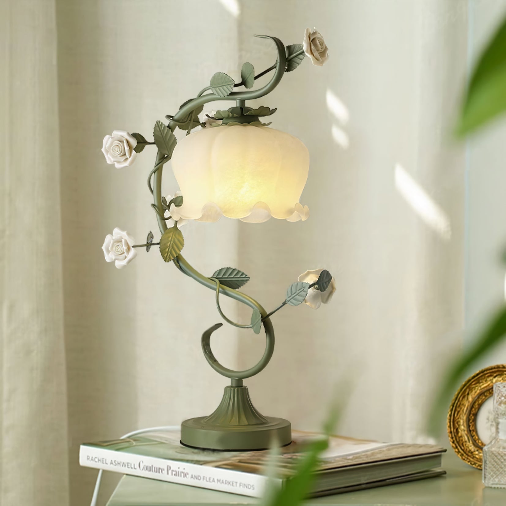 RAVENHILL HEMLOCK TABLE LANTERN