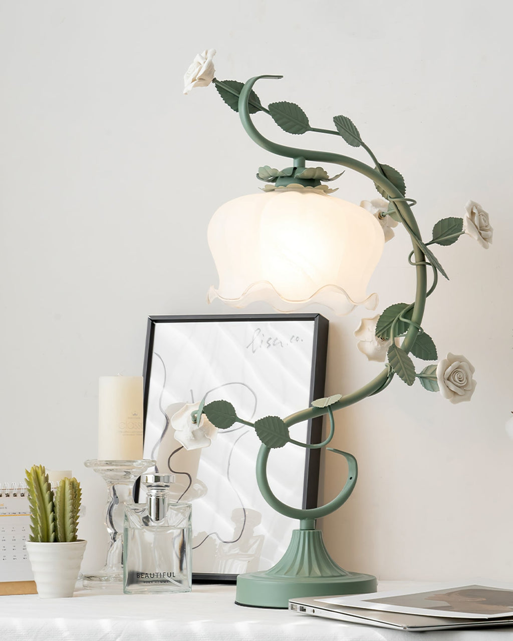RAVENHILL HEMLOCK TABLE LANTERN