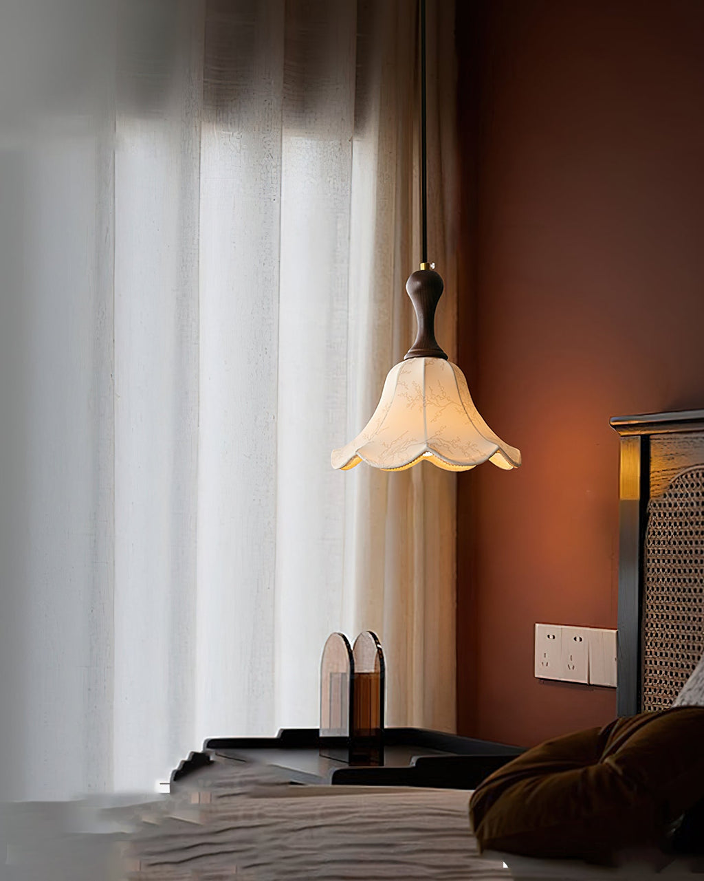 WINTHROP IRIDESCENT HANGING LANTERN