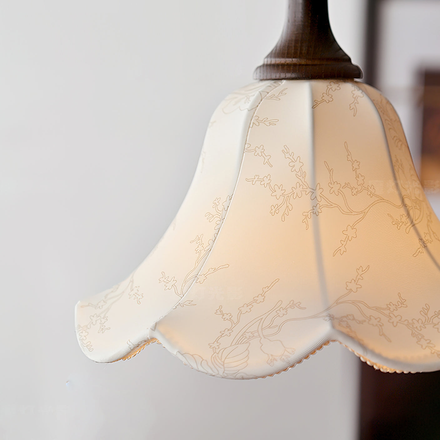 WINTHROP IRIDESCENT HANGING LANTERN