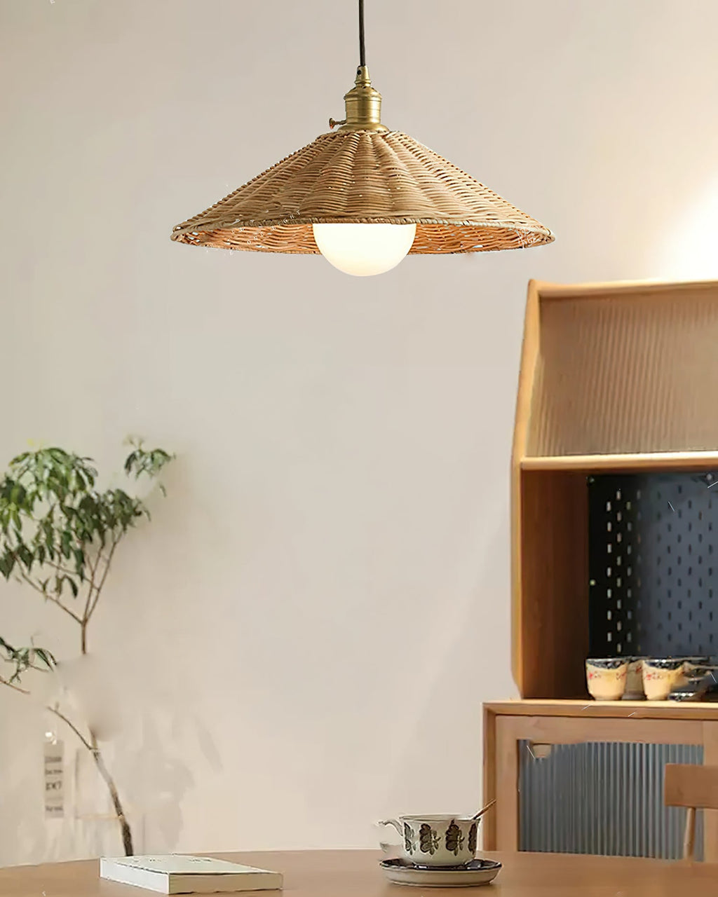 WINDSOR CRESCENT GLASS HANGING LANTERN