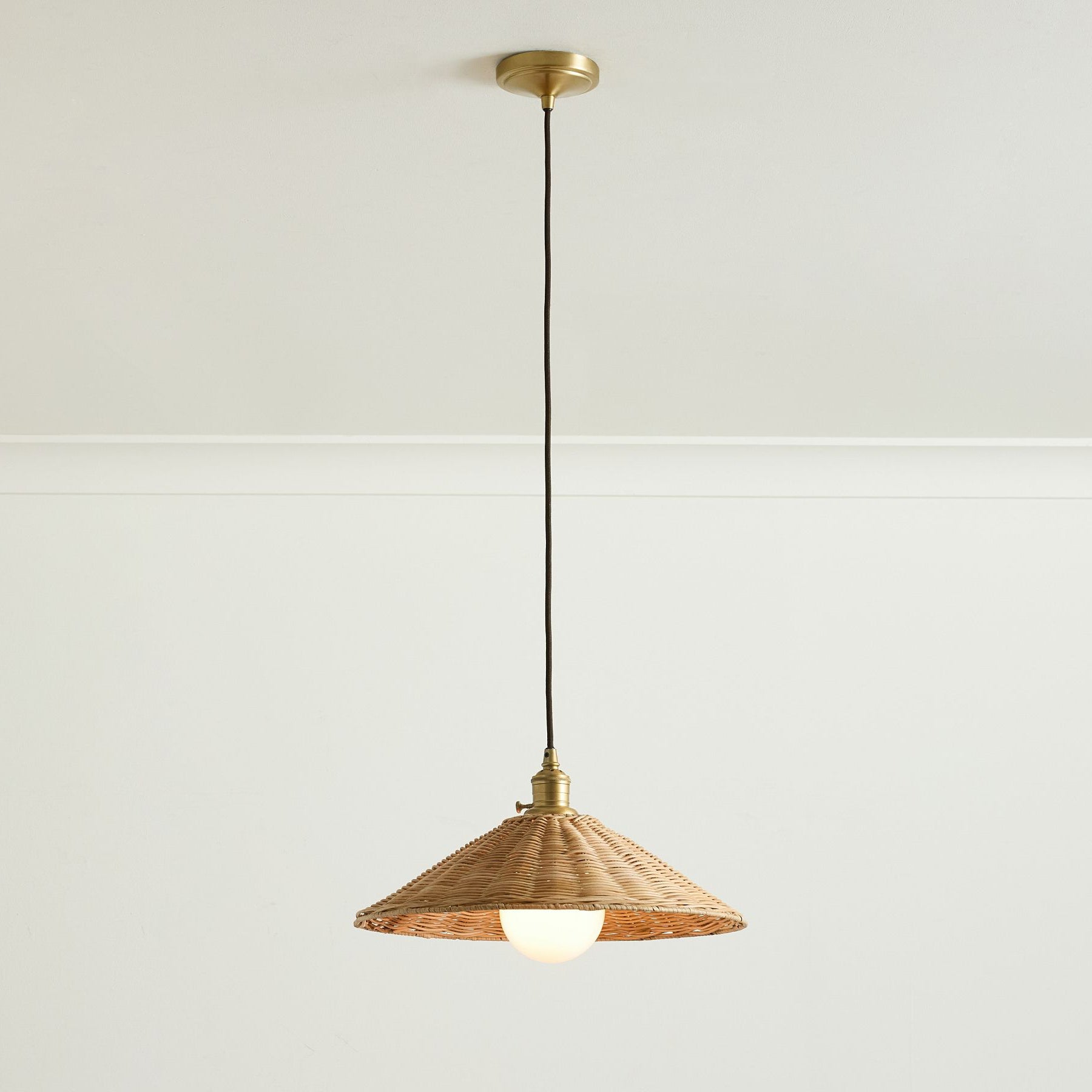 WINDSOR CRESCENT GLASS HANGING LANTERN