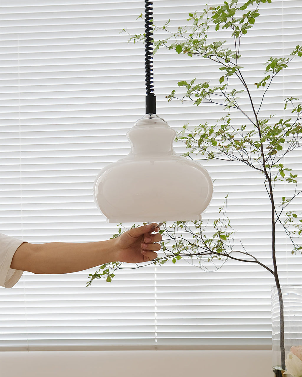 RAVENSCROFT WOVEN HEMP PENDANT LIGHT