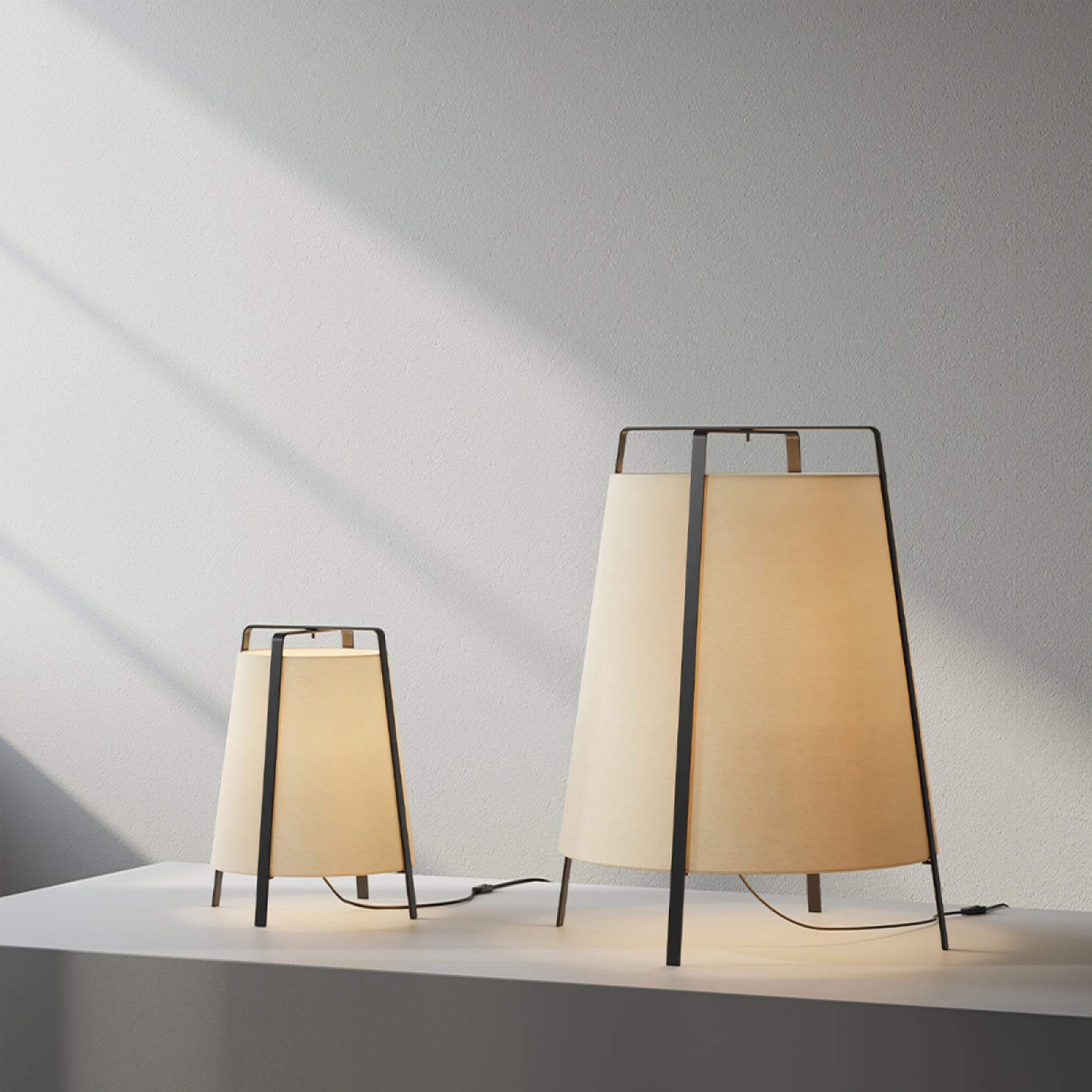RAVENSCROFT MISTY GLASS TABLE LANTERN
