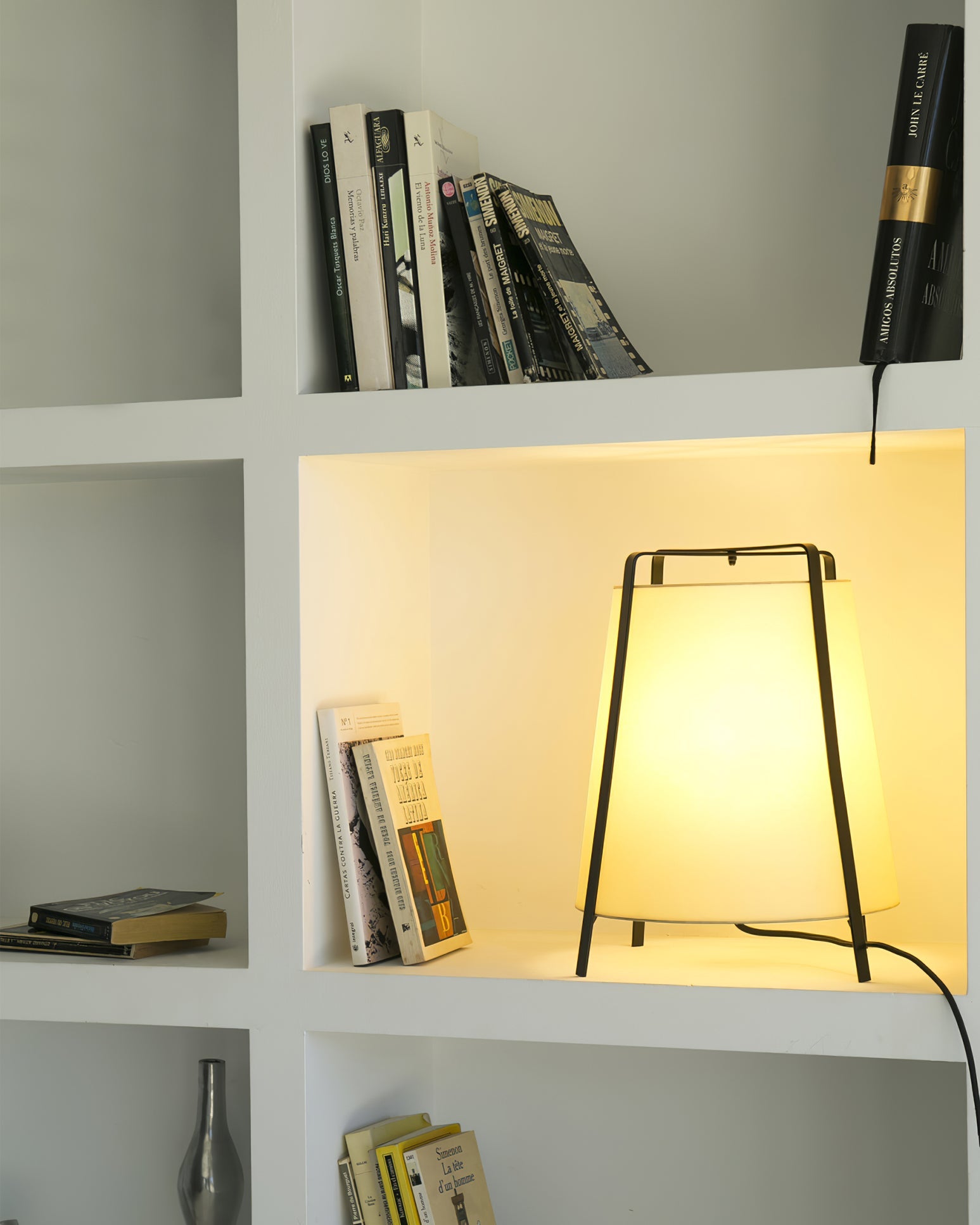RAVENSCROFT MISTY GLASS TABLE LANTERN