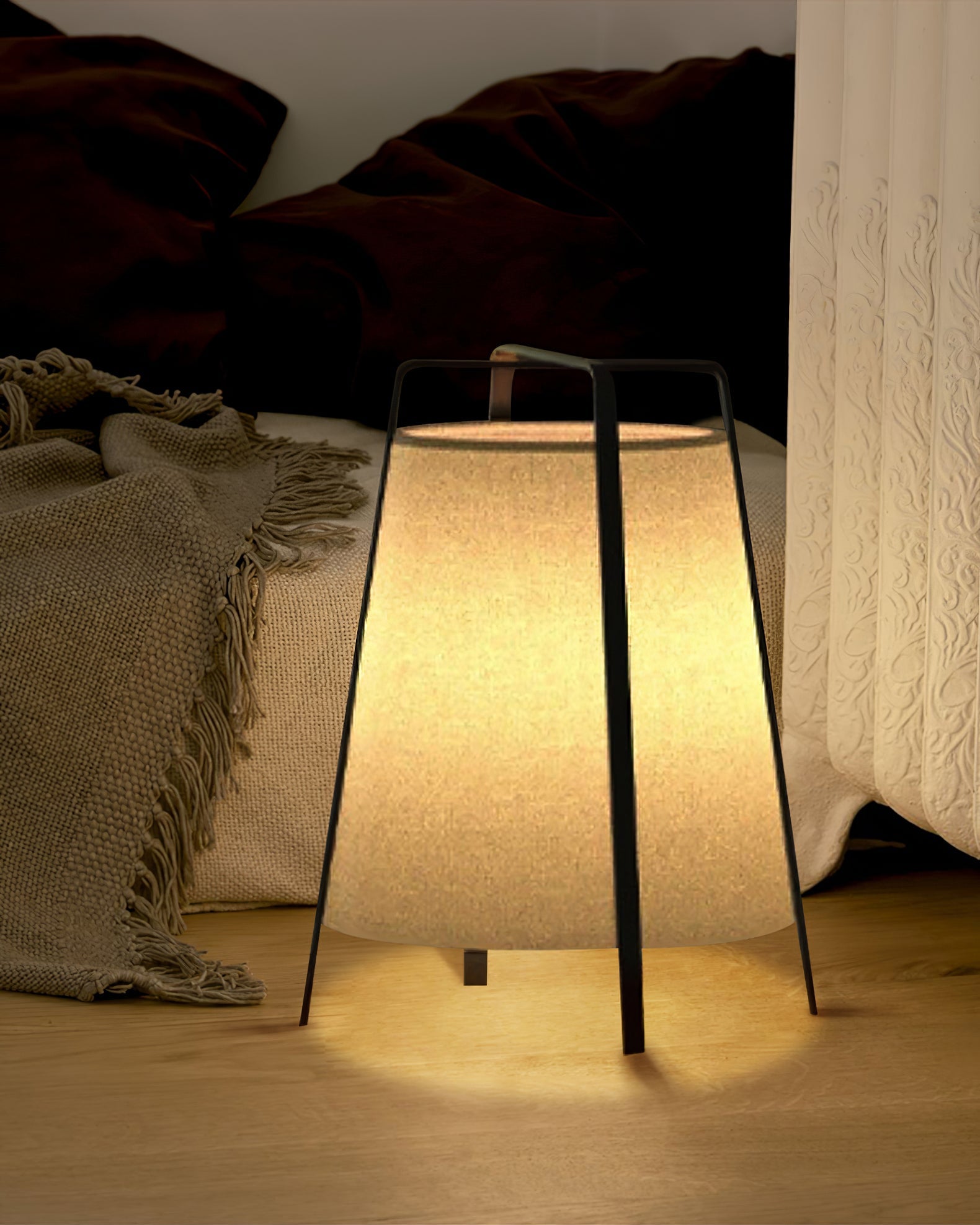 RAVENSCROFT MISTY GLASS TABLE LANTERN
