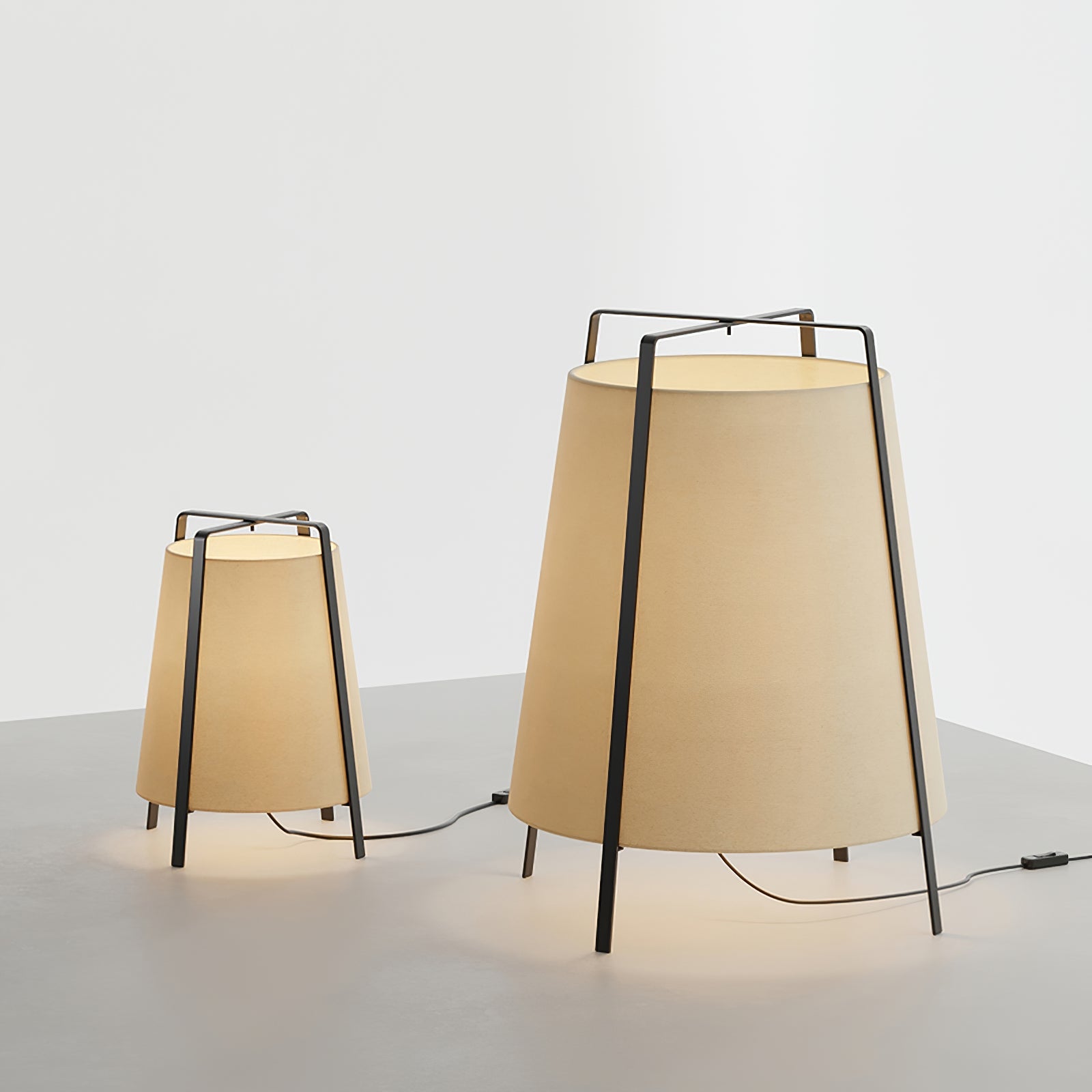 RAVENSCROFT MISTY GLASS TABLE LANTERN
