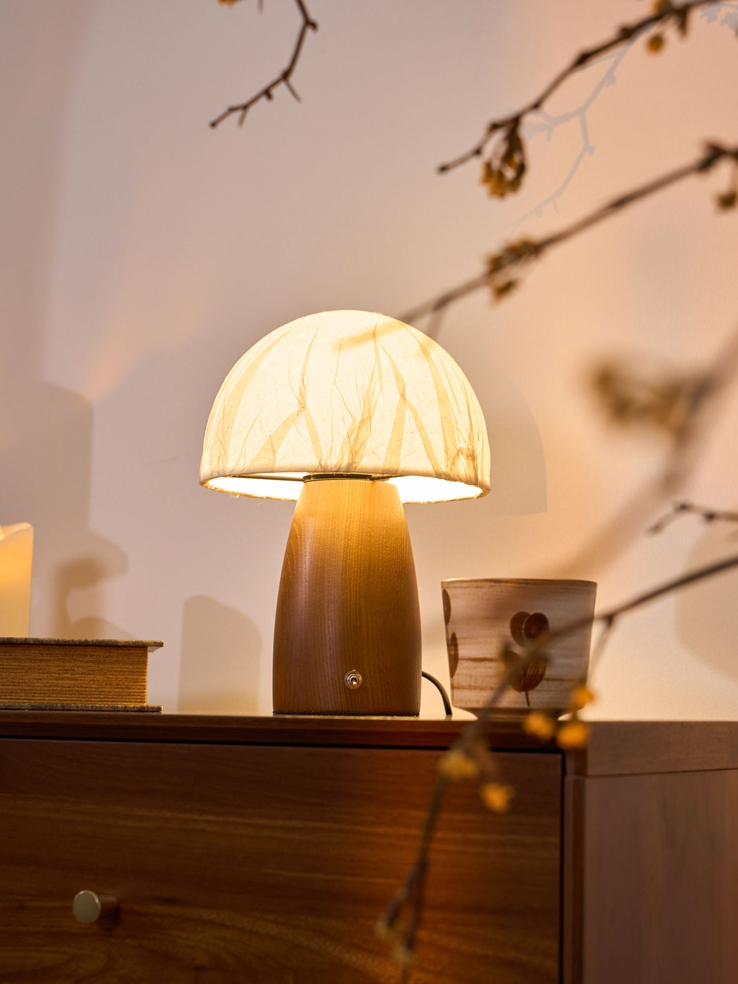 FENWICK FUNGAL GLOW TABLE LANTERN