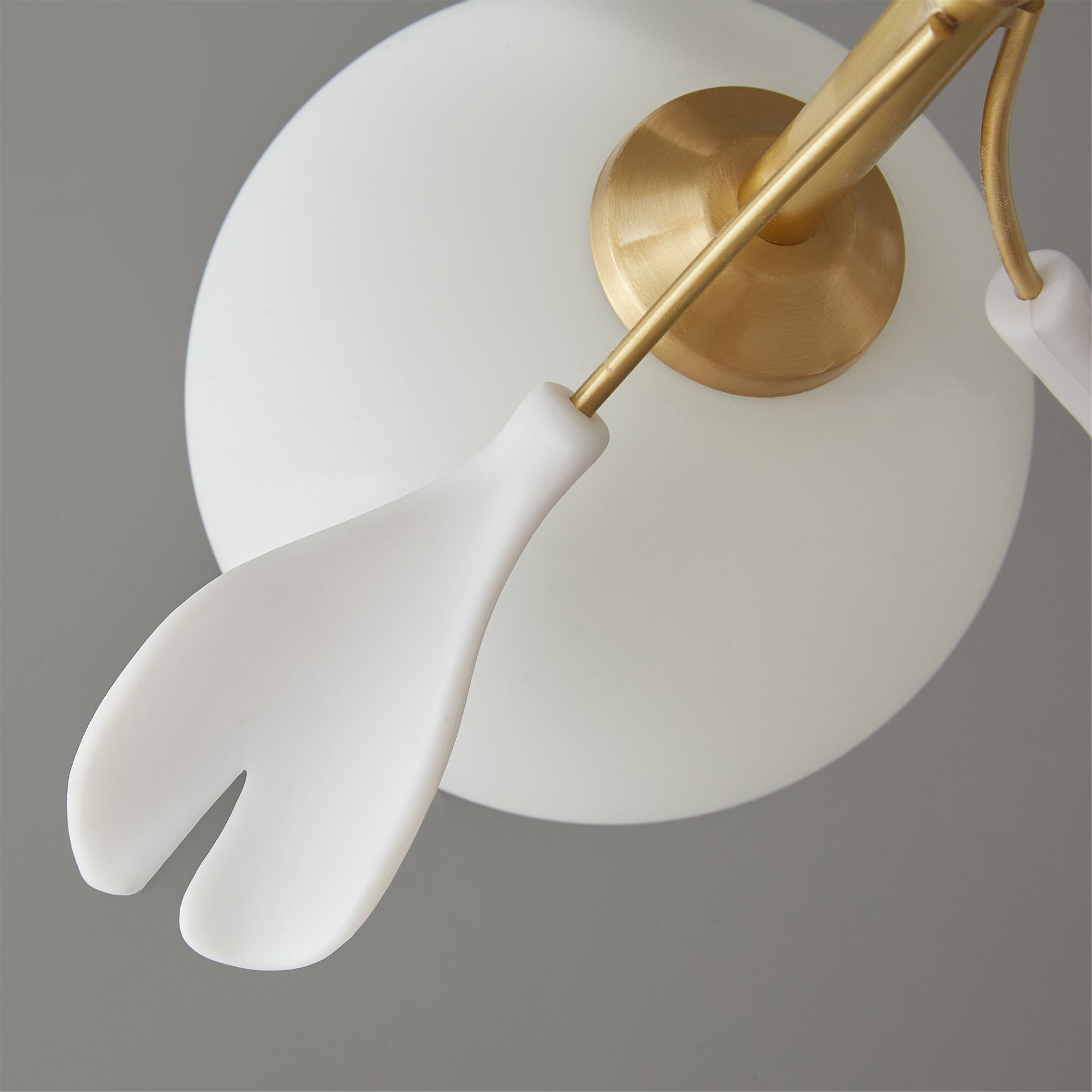 WINTERBOURNE GINGKO LEAF CIRCULAR LIGHTING