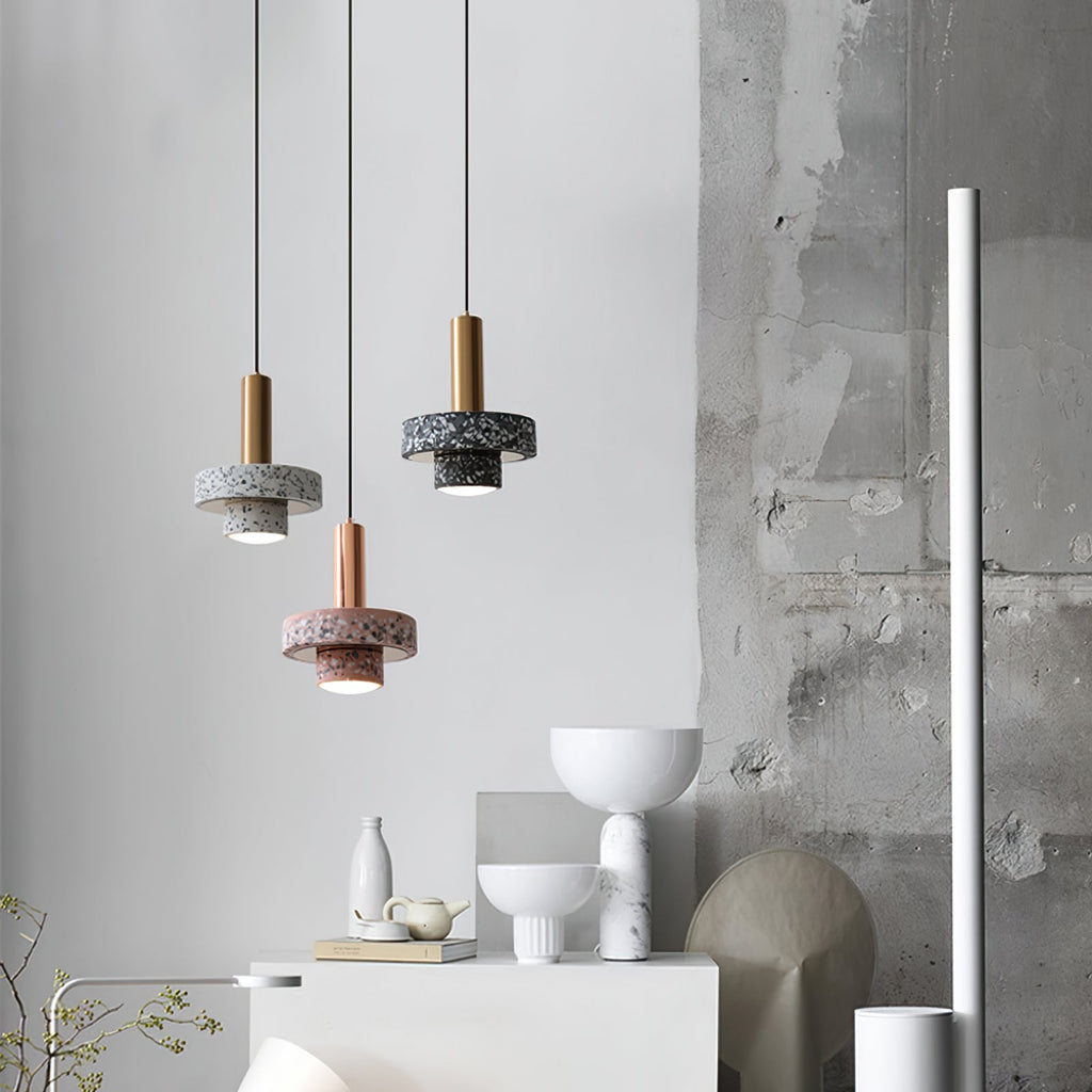 CAROLINE AMBER GLASS HANGING LANTERN