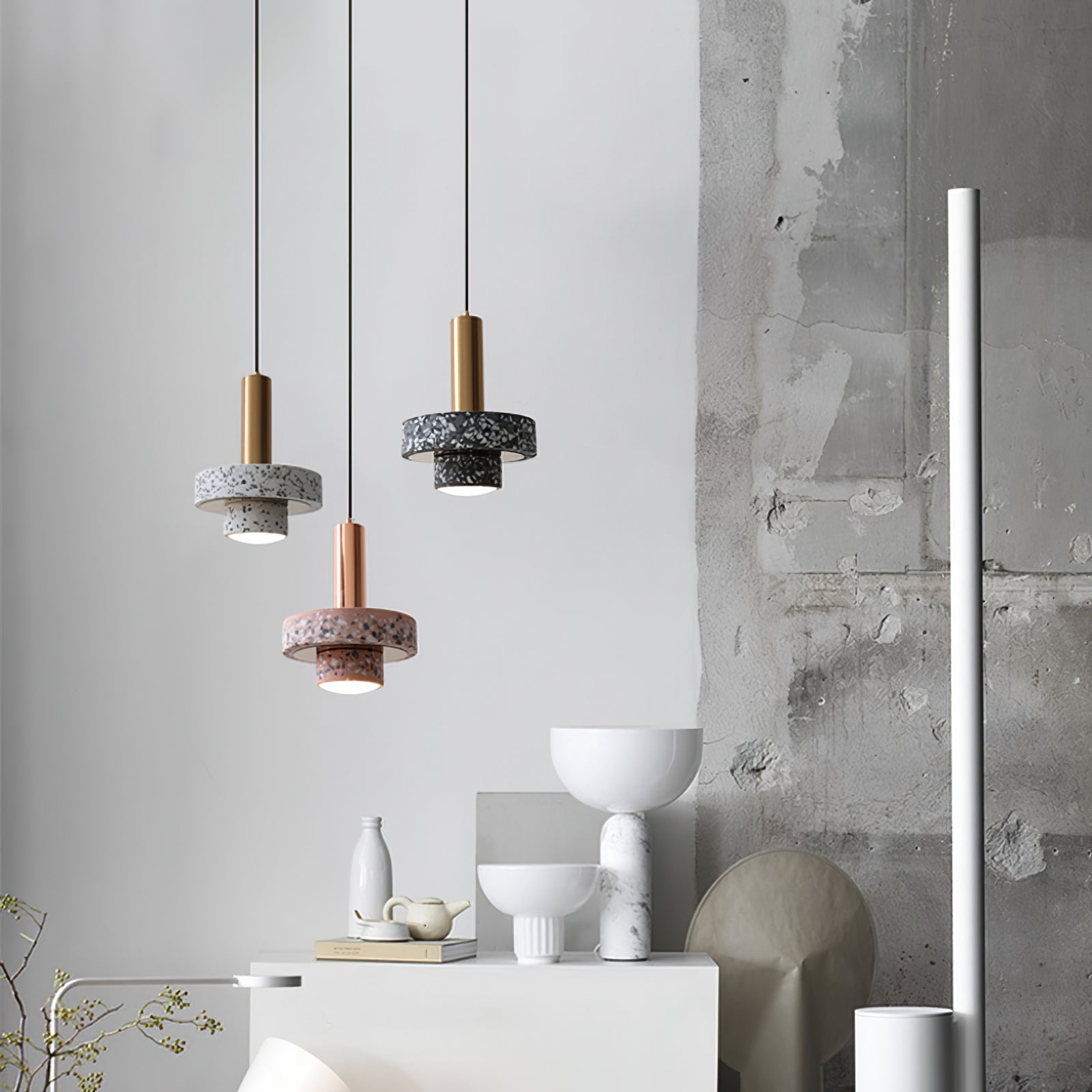 CAROLINE AMBER GLASS HANGING LANTERN