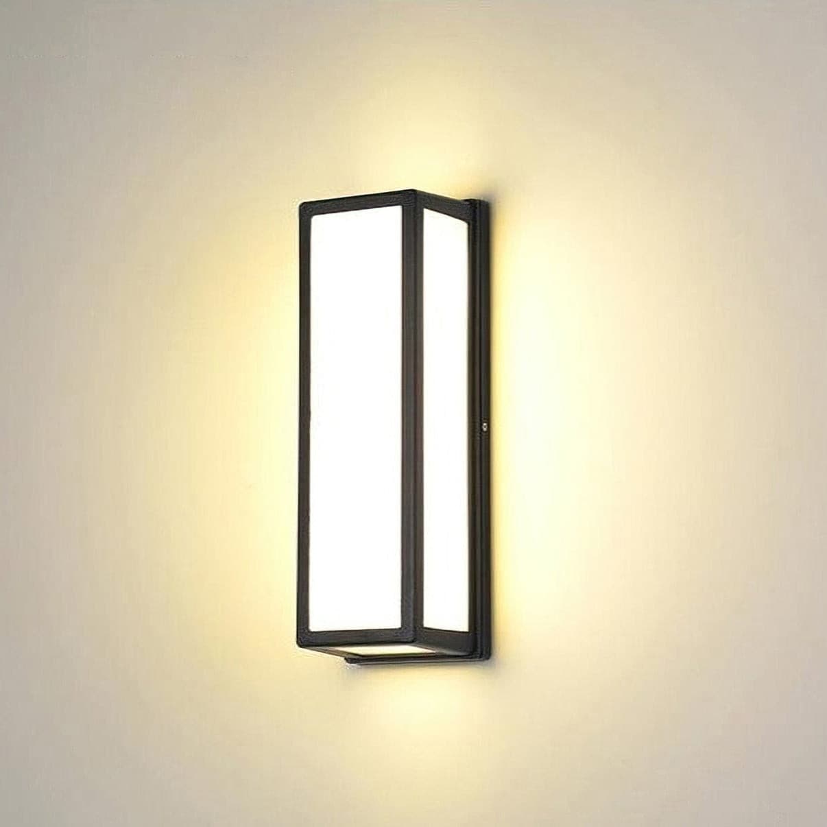 Ravenswood Lantern-Style Outdoor Sconce