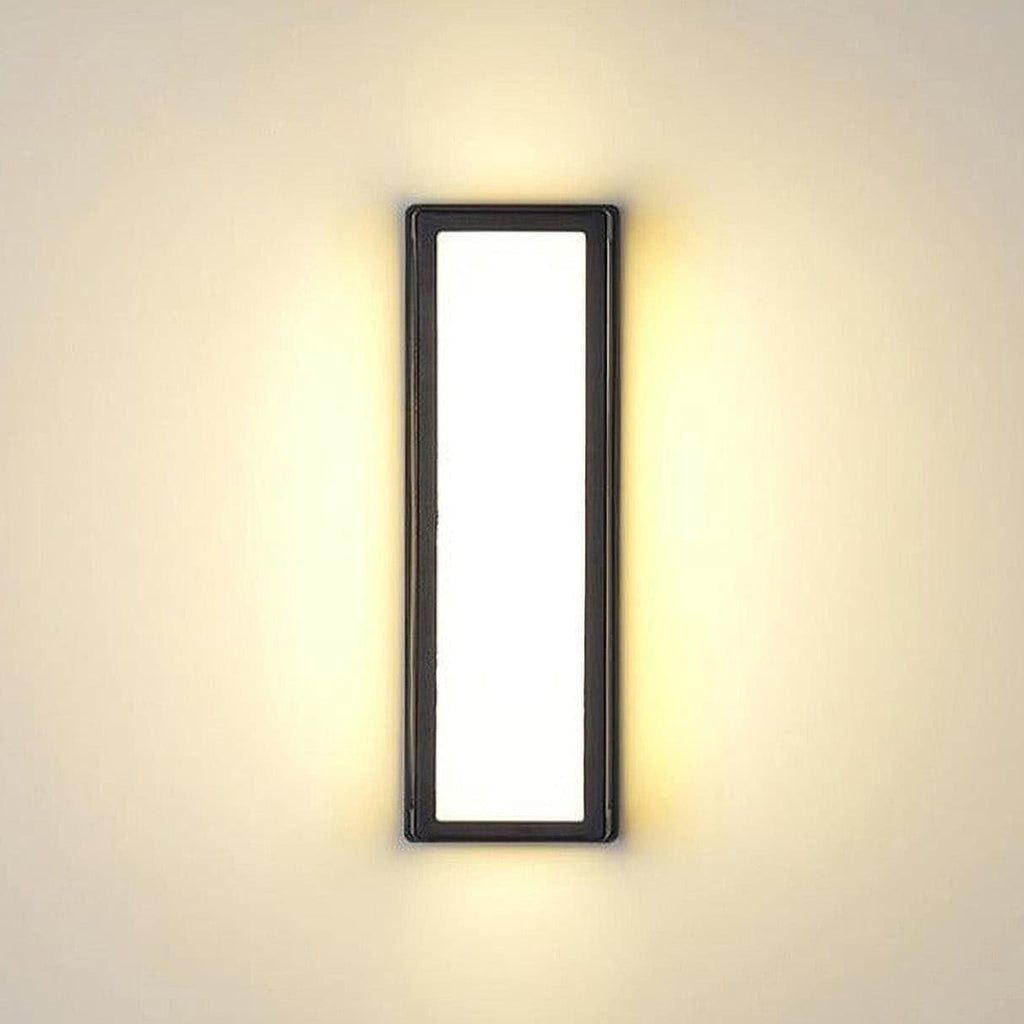 Ravenswood Lantern-Style Outdoor Sconce