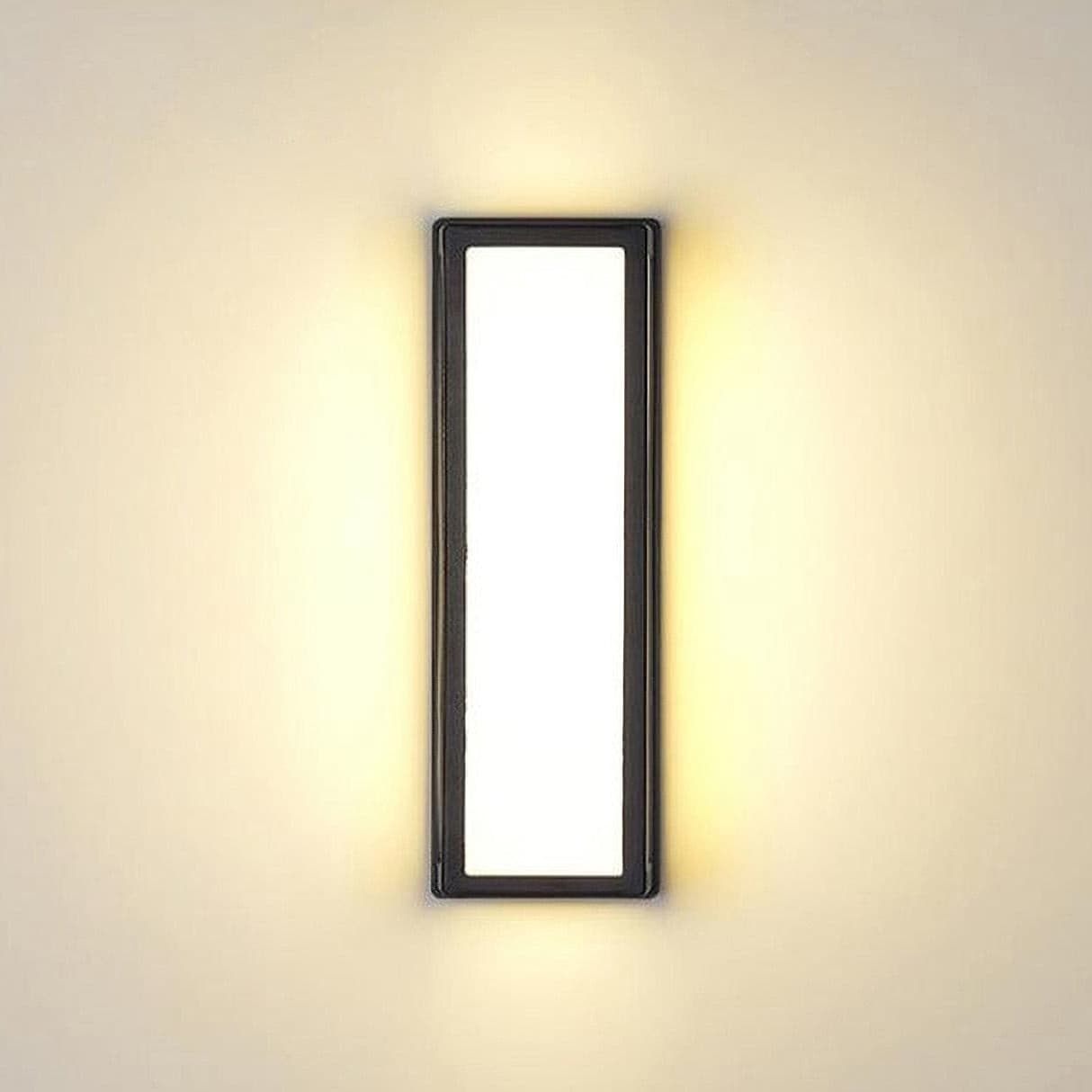Ravenswood Lantern-Style Outdoor Sconce